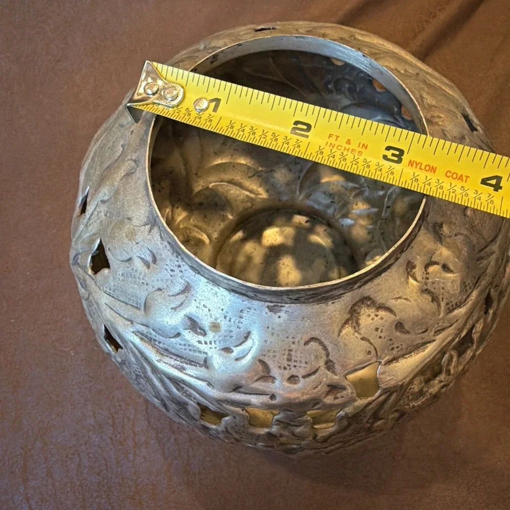 Seasons Fitz and Floyd Silver Tone Pierced Metal Candle Holder Vase